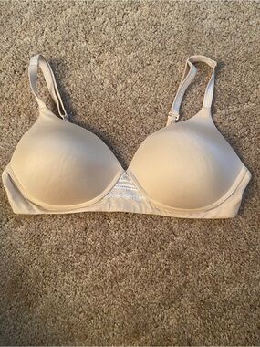Hanes Nude Smooth T-Shirt Bra with Lace Trim